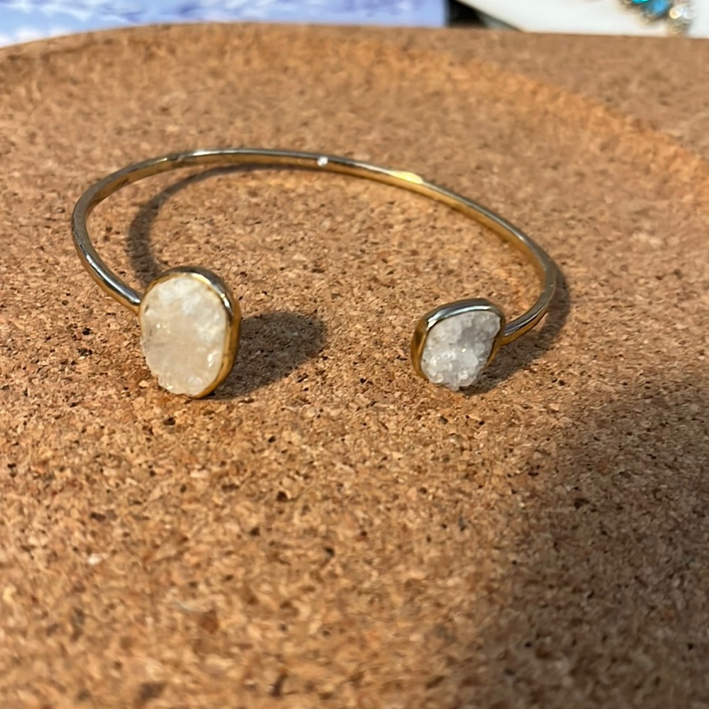 Druzy cuff stackable bracket gold